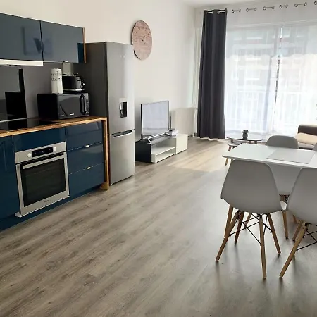 Le Myanmar - Hyper Centre - Parking - 4p Le Mans