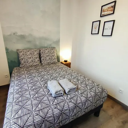 Le Myanmar - Hyper Centre - Parking - 4p Le Mans