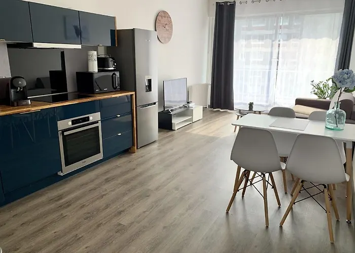 Le Myanmar - Hyper Centre - Parking - 4p Le Mans