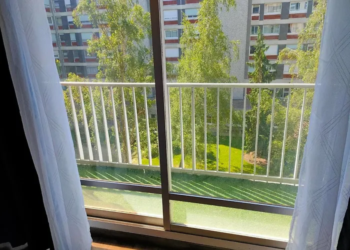 Le Myanmar - Hyper Centre - Parking - 4p Le Mans